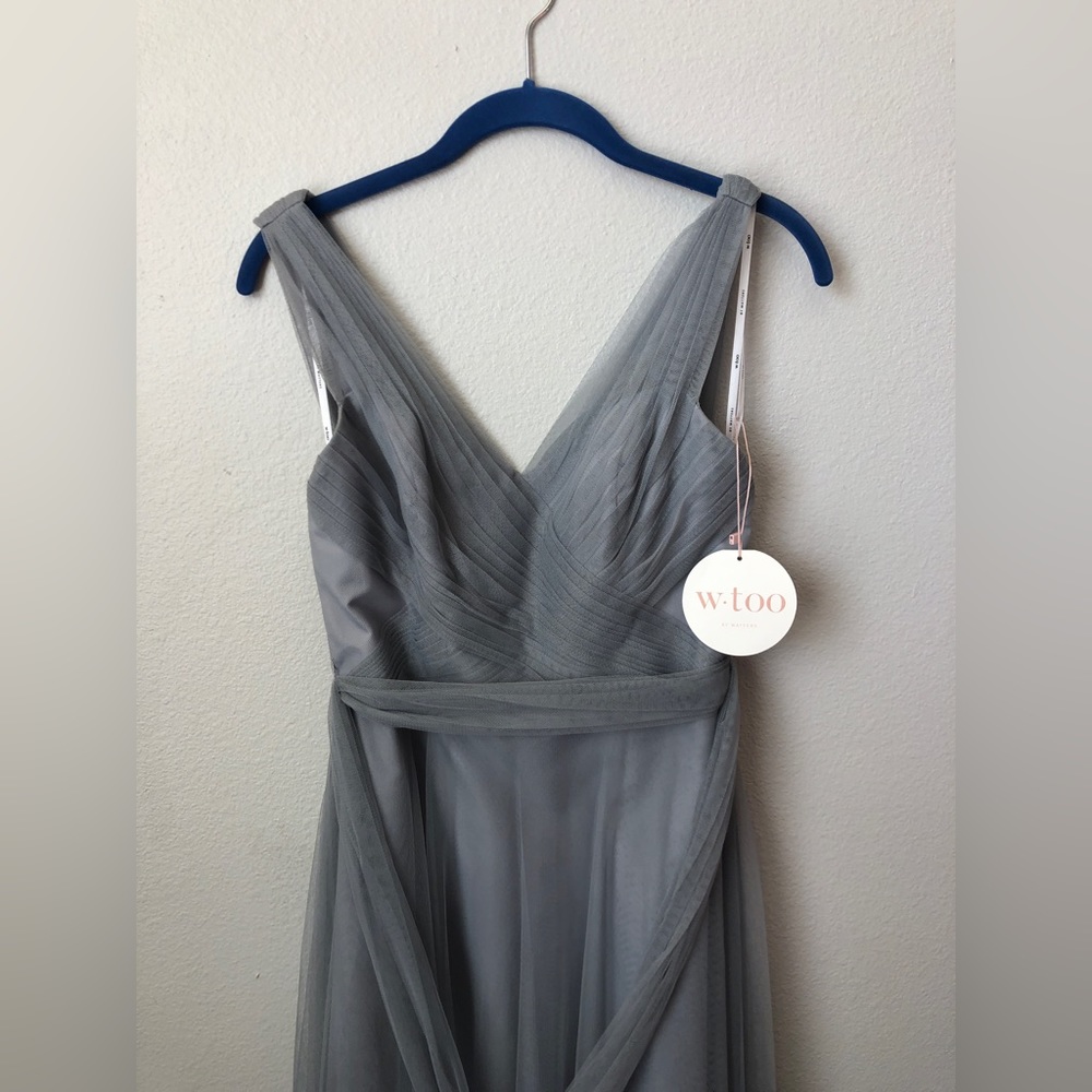Wonderful bridesmaid dress - tags on - only worn once! Size 6: B Too